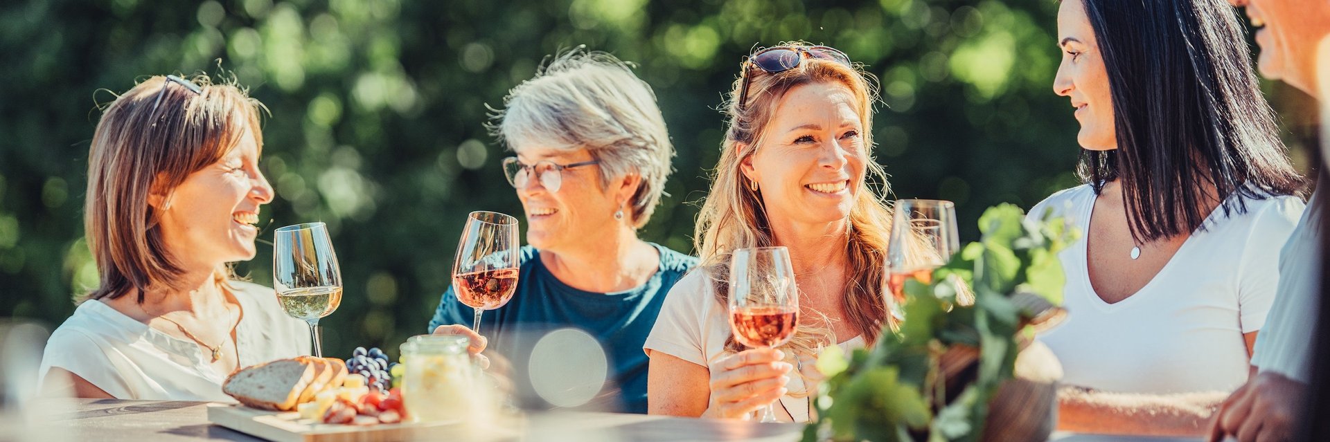 Weinausschank in den Weinbergen © Chris Frumolt | HeilbronnerLand
